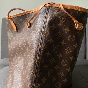 2017 Timeless Neverfull GM, great condition.